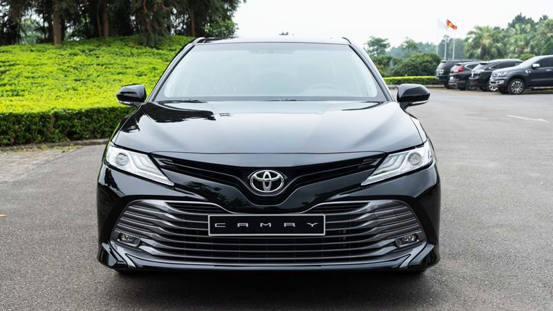 Toyota-Camry-2019-cao-cap-tuvanmuaxe-3