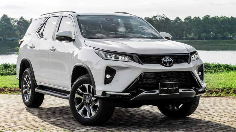gia-ban-xe-Toyota-Fortuner-2021-viet-nam-tuvanmuaxe-4