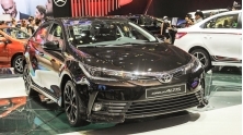 Trang bi tinh nang Toyota Altis 2018 ban 2.0V Luxury va 1.8E CVT