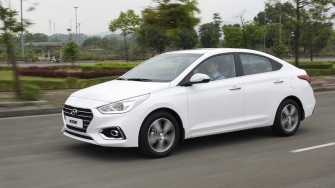 Gia xe Hyundai Accent 2018 tai Viet Nam tu 425 trieu, 4 phien ban ban ra