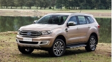 Ford Everest 2018-2019 ban tai Viet Nam, 5 phien ban, dong co 2.0L moi