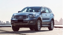 Gia xe Ford Everest 2019 ban Ambiente so san va Ambiente so tu dong