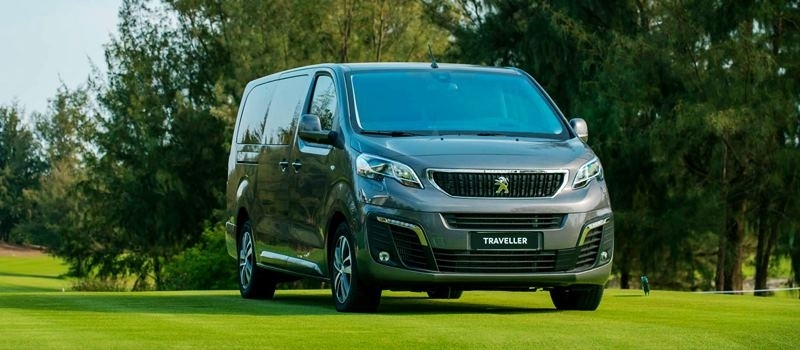 Chi tiet xe 7 cho Peugeot Traveller Luxury 2019 tai Viet Nam