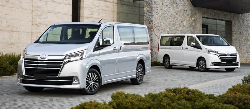 Chi tiet xe MPV 9 cho cao cap Toyota Granvia 2020 moi