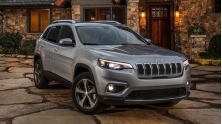 Jeep Cherokee 2021 co gia ban 1,8-2 ty dong tai Viet Nam