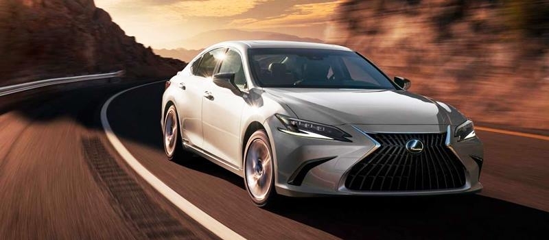 Gia ban xe Lexus ES 2022 tai Viet Nam tu 2,55 ty dong