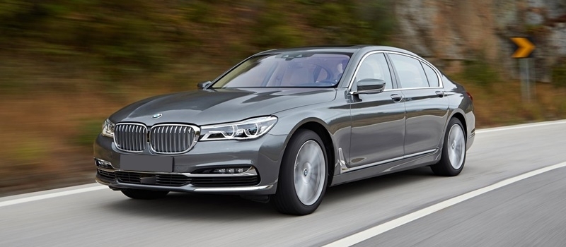 BMW 750Li 2016 co gia ban 8,888 ty dong tai Viet Nam