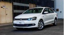 Co nen mua xe Volkswagen Polo khong?