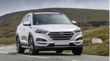 Co nen mua xe Hyundai Tucson may dau moi lap rap VN