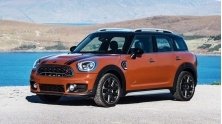 Mua xe Mercedes GLC hay MINI Countryman 2018