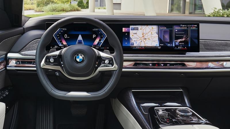 Giá bán xe BMW 7-Series 2023 tại Việt Nam từ 5,2 tỷ đồng - Ảnh 9