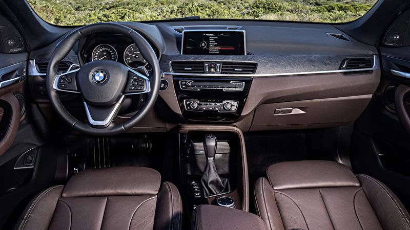 BMW X1 2016 phiên bản sDrive18i có giá 1,668 tỷ đồng tại Việt Nam - Ảnh 3