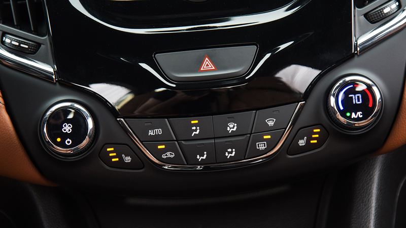 Hình ảnh chi tiết xe Chevrolet Cruze 2017 - Ảnh 12