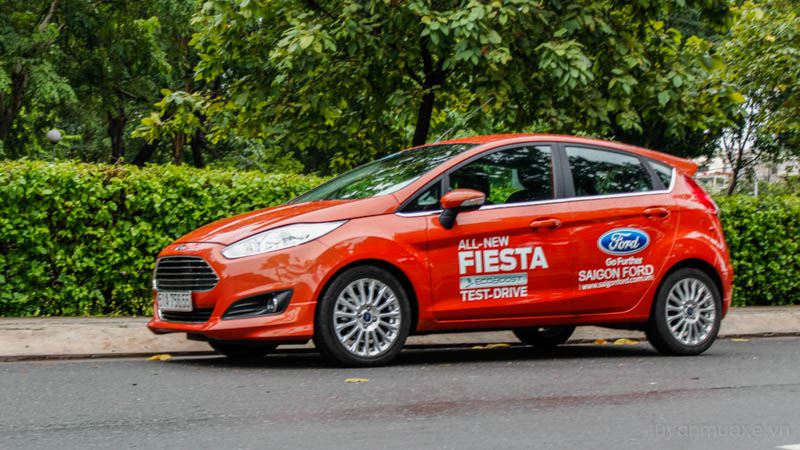 Ford Fiesta Hatchback 2016 phiên bản 1.0AT Ecoboost có gì?