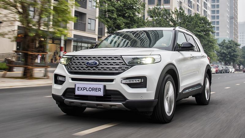 Ford Explorer 2022 mới có giá bán 2,366 tỷ đồng tại Việt Nam - Ảnh 1