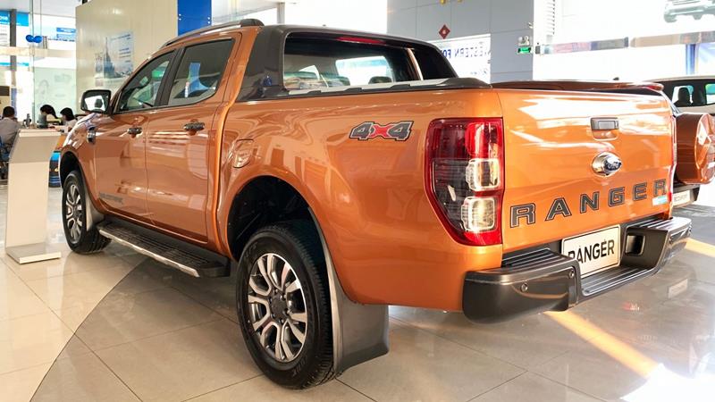 Ford-ranger-wildtrak-so-sanh-trang-bi-ford-ranger-2020-viet-nam-tuvanmuaxe-15