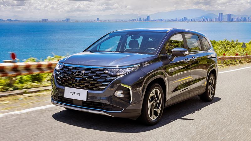 Giá bán xe 7 chỗ cửa trượt Hyundai Custin 2024 từ 850 triệu đồng - Ảnh 9