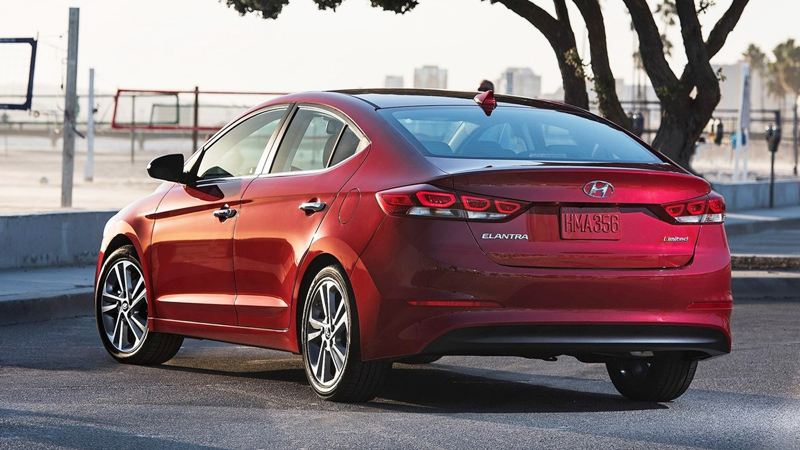 Hyundai Elantra 2016 hoàn toàn mới - đẹp và nhiều công nghệ - Ảnh 2