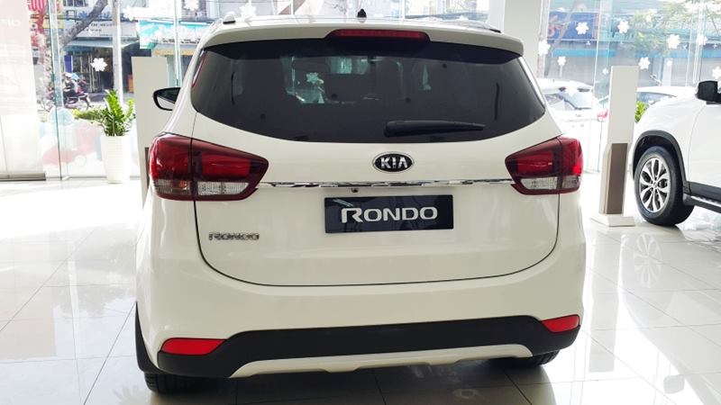 Chi tiết Kia Rondo 7 chỗ phiên bản GMT 2018 số sàn giá rẻ - Ảnh 3