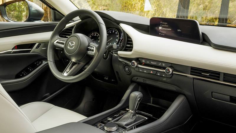 Những tính năng mới giúp Mazda 3 2020 cạnh tranh với Honda Civic - Ảnh 4