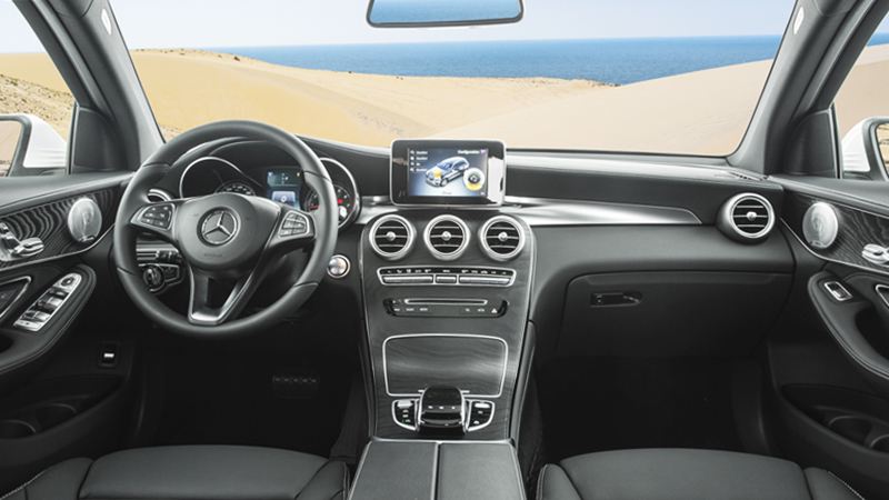 So sánh xe Mercedes GLC và Volvo XC60 2018 - Ảnh 7