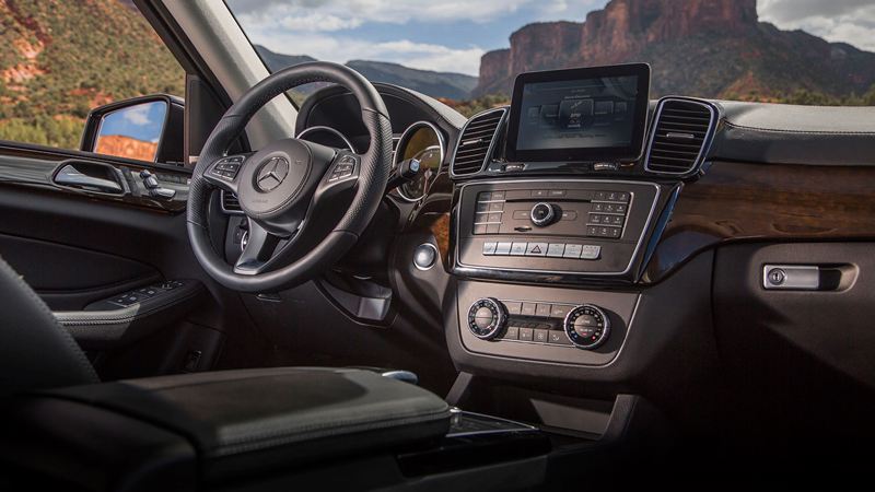 Đánh giá Mercedes GLS 2016, S-Class của dòng SUV - Ảnh 12