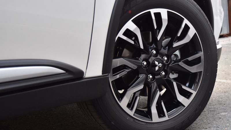 Chi tiết phiên bản tiêu chuẩn giá rẻ Mitsubishi Outlander 2.0 CVT 2020 - Ảnh 3