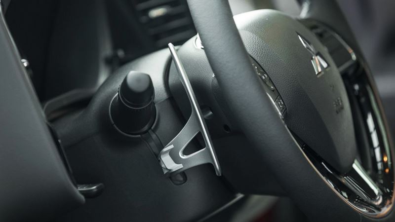 Chi tiết phiên bản tiêu chuẩn giá rẻ Mitsubishi Outlander 2.0 CVT 2020 - Ảnh 8
