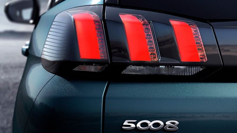 Hình ảnh chi tiết xe Peugeot 5008 2018 - Ảnh 4
