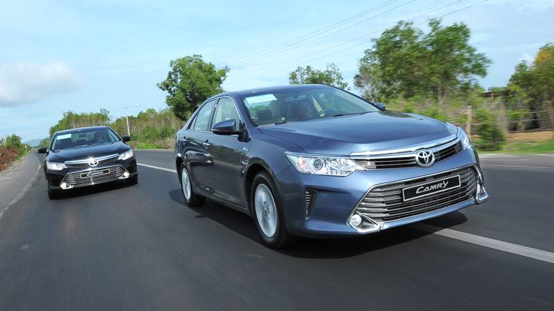 Giá xe Toyota Camry 2018 tại Việt Nam - 2.0E, 2.5G và 2.5Q - Ảnh 1