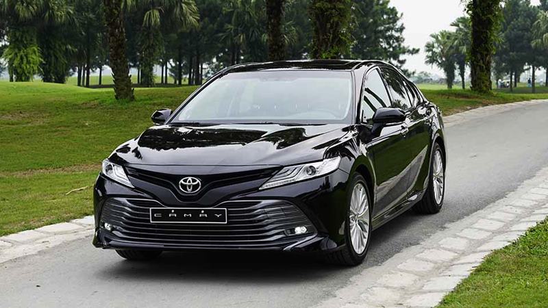 Giá xe Toyota Camry 2019 nhập khẩu cực kỳ bất ngờ cao nhất 1235 tỷ