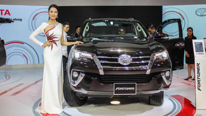Hình ảnh chi tiết Toyota Fortuner 2017 tại Việt Nam - Ảnh 1