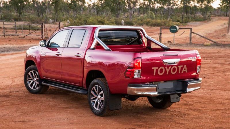 So sánh xe Toyota Hilux và Chevrolet Colorado 2017 - Ảnh 5