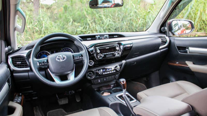 Ưu nhược điểm của Toyota Hilux 2016 phiên bản 3.0G 4x4 AT - Ảnh 3