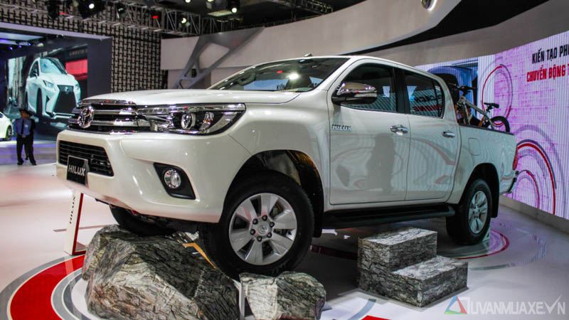 Toyota Hilux 2016 tại Việt Nam được nâng cấp động cơ, hộp số mới