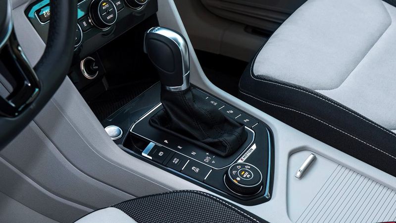 SUV 5 chỗ Volkswagen Tiguan 2017 có giá từ 31.990 USD - Ảnh 7