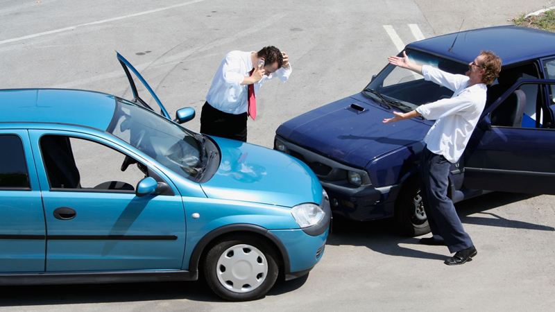 Các loại bảo hiểm xe hơi, ô tô - tự nguyện và bắt buộc - Ảnh 1