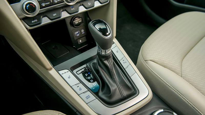 Cảm nhận Hyundai Elantra 2020 - Sự tiến bộ đáng ghi nhận - Ảnh 5