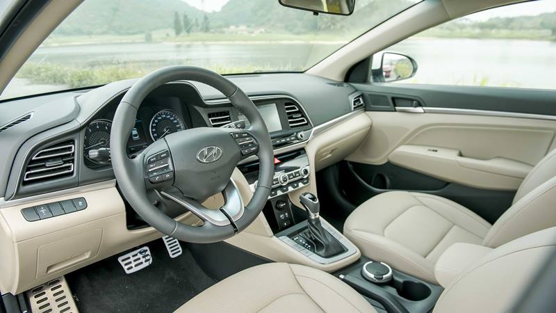 Cảm nhận Hyundai Elantra 2020 - Sự tiến bộ đáng ghi nhận - Ảnh 8