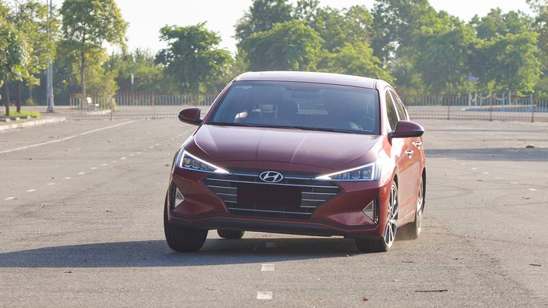 Cảm nhận Hyundai Elantra 2020 - Sự tiến bộ đáng ghi nhận - Ảnh 4