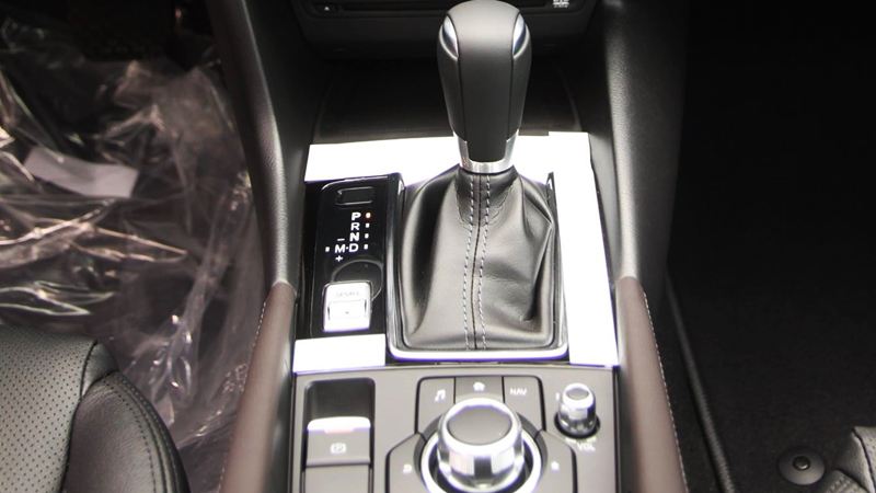 Mazda 3 2017 phiên bản động cơ 1.5L có gì với giá bán 690 triệu - Ảnh 6