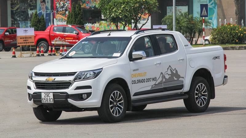 Bảng giá và khuyến mãi xe Chevrolet Việt Nam tháng 1/2018 - Ảnh 1