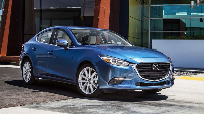 So sánh xe Mazda 3 và Toyota Altis 2018 - Ảnh 4