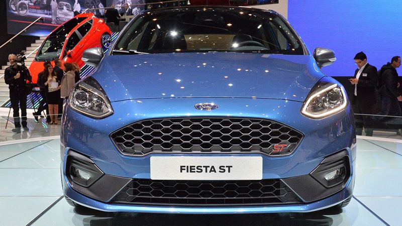 Chi tiết xe Ford Fiesta 2018 phiên bản thể thao ST - Ảnh 4