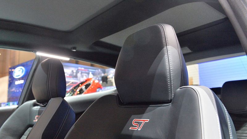 Chi tiết xe Ford Fiesta 2018 phiên bản thể thao ST - Ảnh 12