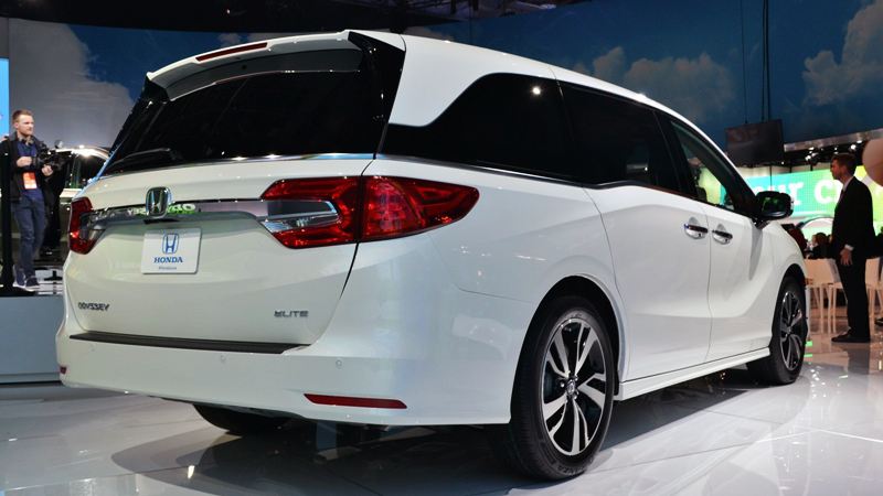Honda Odyssey 2017 thế hệ mới chính thức ra mắt - Ảnh 3