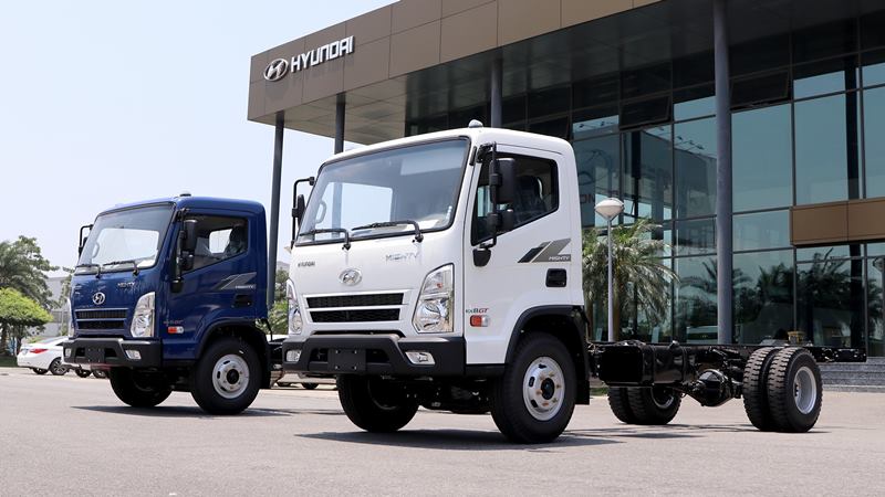 Giá xe tải trung Hyundai Mighty EX8 GT tại Việt Nam từ 695 triệu đồng - Ảnh 1