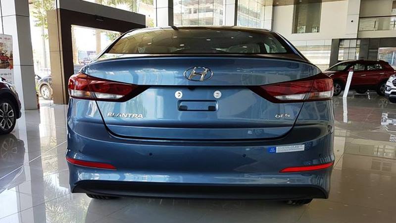 Giá xe Hyundai Elantra 2018 tại Việt Nam - 1.6MT, 1.6AT và 2.0AT - Ảnh 3