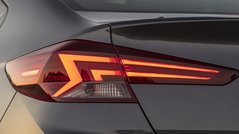 Hình ảnh chi tiết xe Hyundai Elantra 2019 mới - Ảnh 8