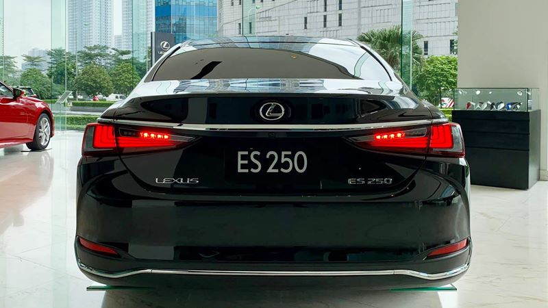 Thông số kỹ thuật và trang bị Lexus ES 2020 mới tại Việt Nam - Ảnh 3